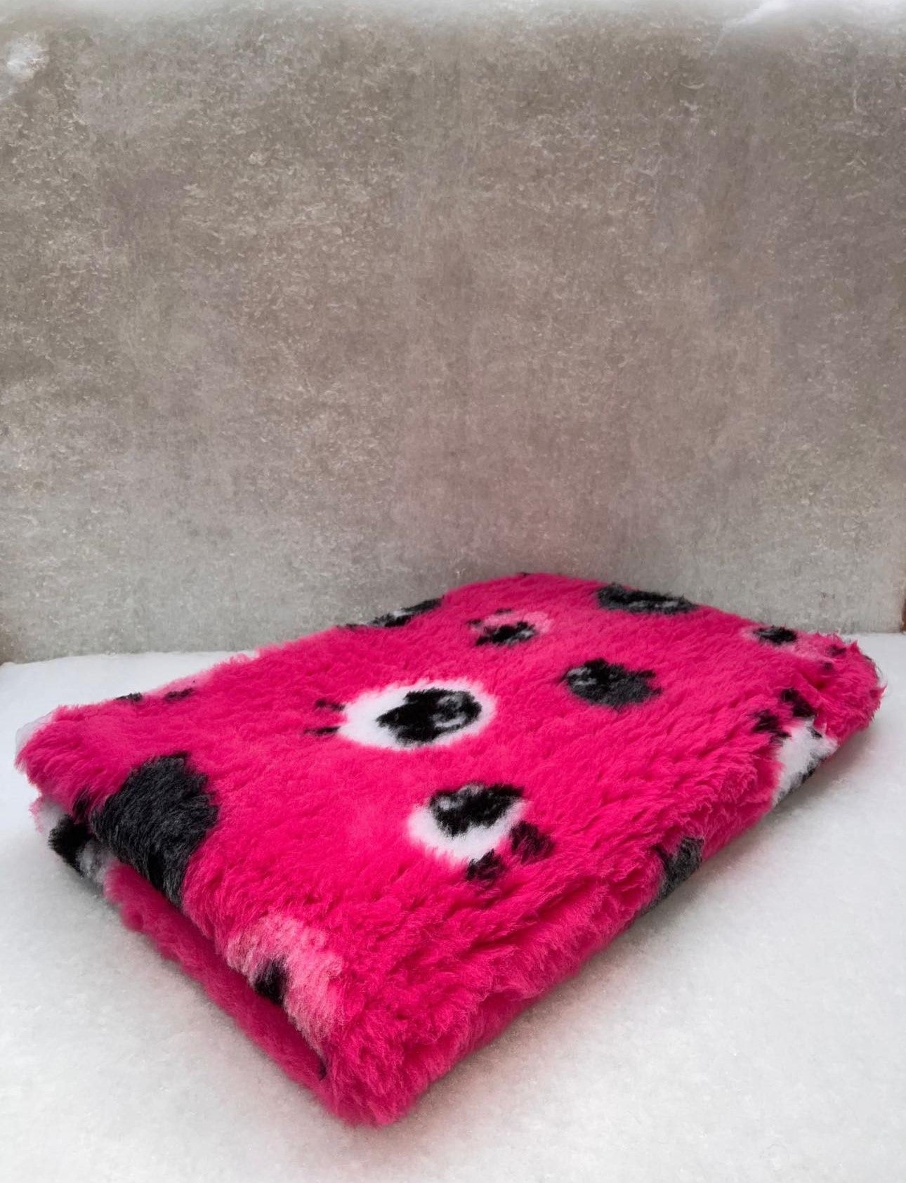 pink sheep Vet Bedding 1mt x 1.5 Mtr